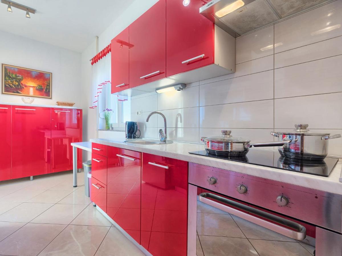Apartment Laura By Interhome Galižana Buitenkant foto