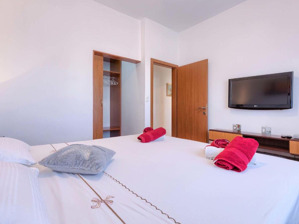 Apartment Laura By Interhome Galižana Buitenkant foto